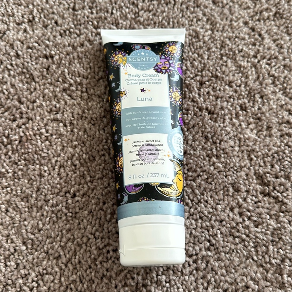 Luna body cream
